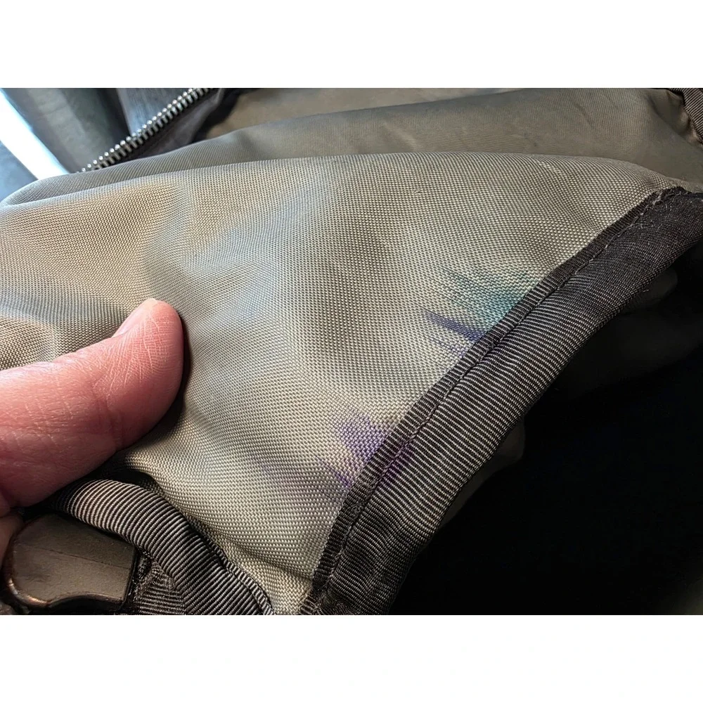 The North Face Jester Backpack Black Grey FlexVent Laptop Bag Bungee Hiking
